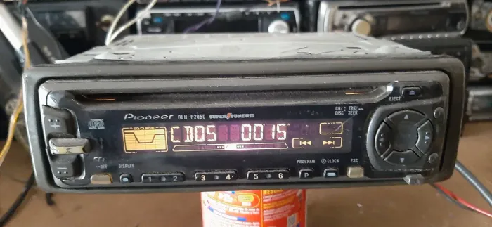 Toca cd pioneer DEH-P2050