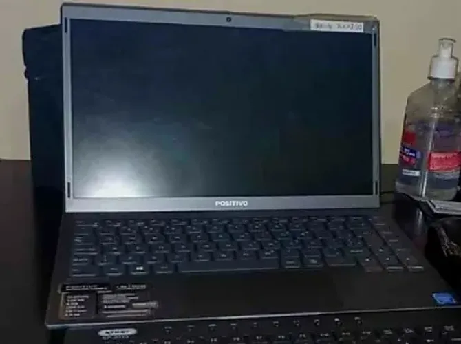 Notebook POSITIVO usado