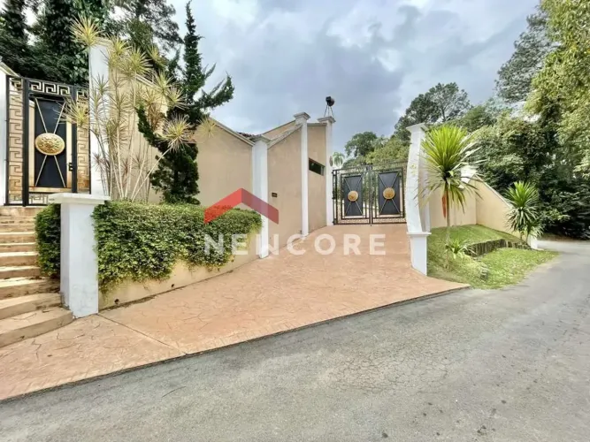Casa de condomínio em Rua Espanha - Jardim Santa Paula - Cotia/SP