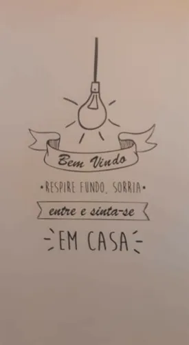 Técnico em aplicação de qualquer tipo de papel de parede 