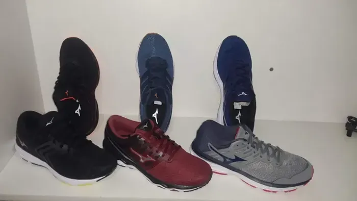 tenis mizuno varios modelos e cores tam 38/39/40/41/42/43/44