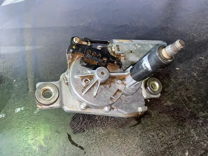 Motor Limpador Traseiro Volkswagen Gol G3 1999 A 2005 2 Pinos Original 