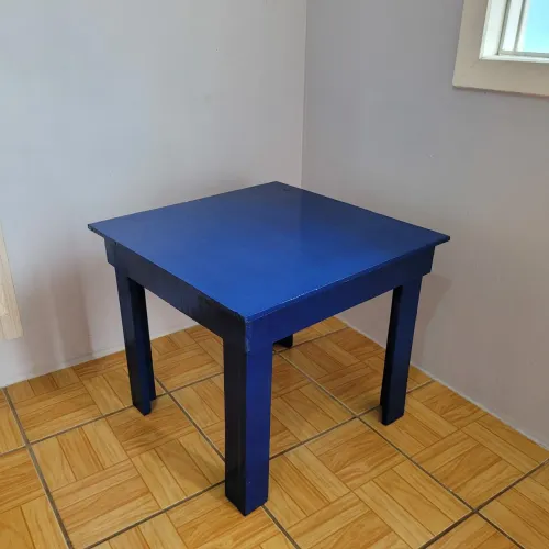 Mesinha infantil com pintura 100,00 reais cada