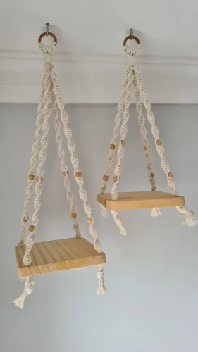 Suportes para vaso em macramê com madeira