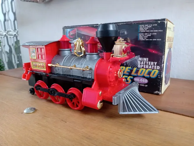 Trem de Brinquedo Elétrico Mini Locomotiva