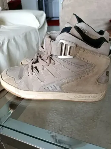 Tênis Adidas Cano Alto - 41