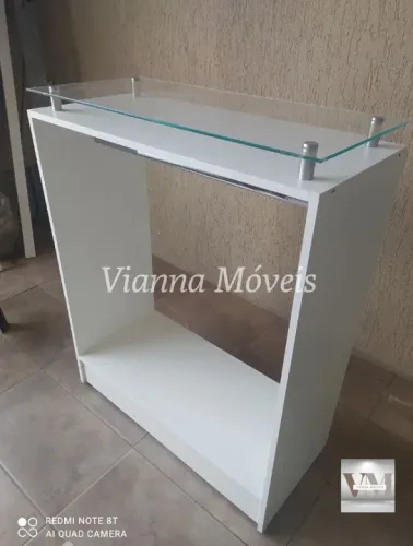 Balcão Cabideiro com Tampo de Vidro 6mm - NOVO