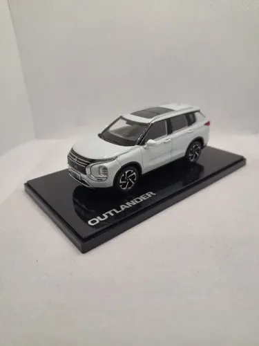Miniatura Mitsubishi Outlander - Escala 1/43 - Dealer Collection