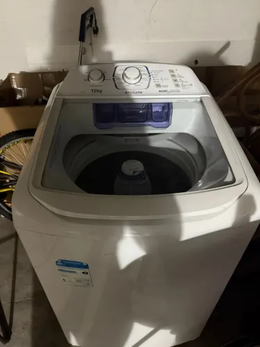 Máquina de lavar 12 kg