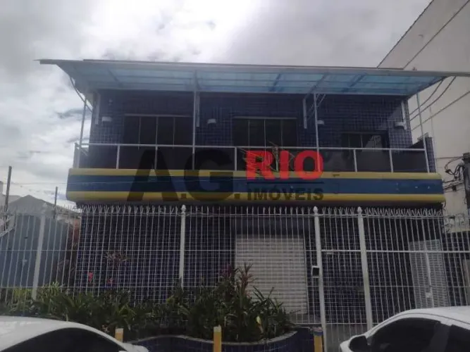 Casa : / Comercial / Vila Valqueire