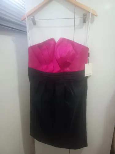 Vestido Calvin Klein Auto Luxo Preto e Maravilha
