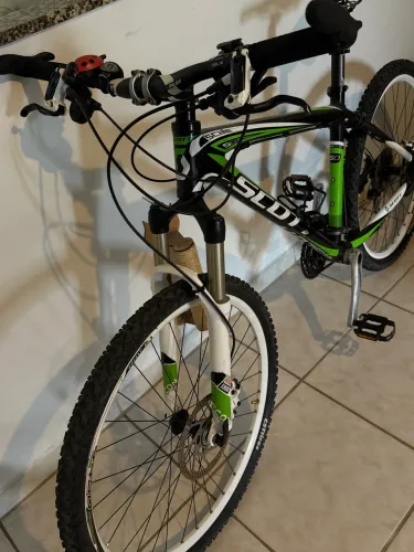 Bicicleta Scott Scale 970 