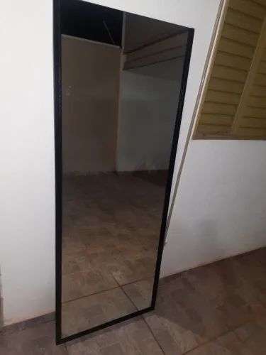 Espelho de Parede com Moldura Preta - 0,70x1,80