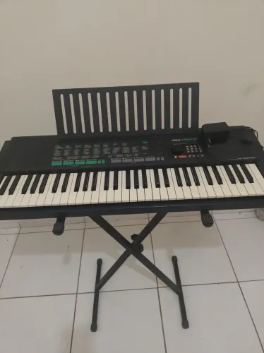 Teclado Yamaha PSR-150