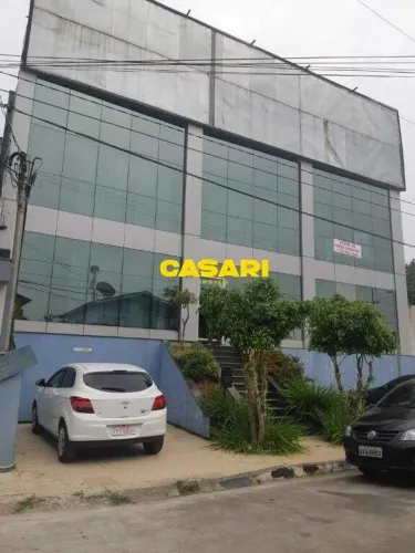 Prédio Comercial à Venda no Jardim do Mar com 246m² e 7 Vagas Próximo à Anchieta