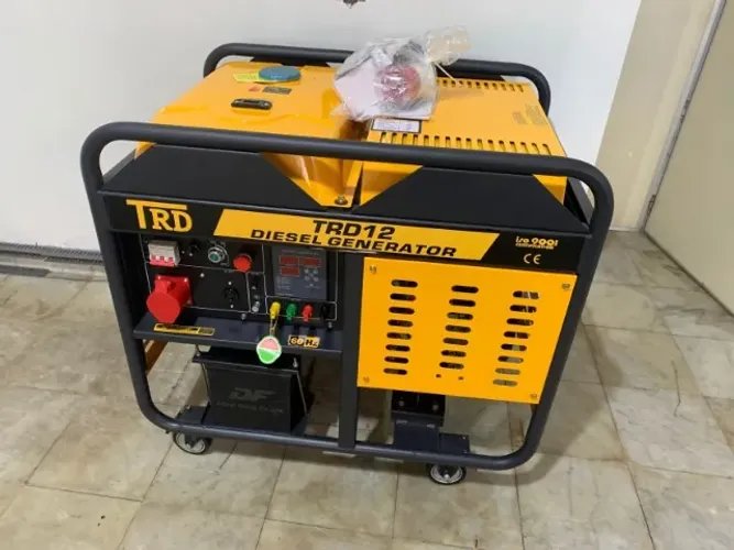 Grupo Gerador Aberto Diesel de 15Kva Trifásico 220/127v Móvel e Automático 