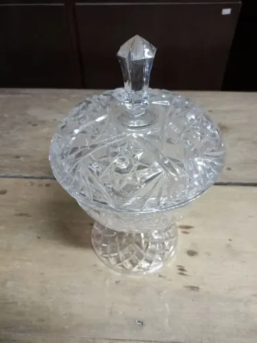 Bomboniere de cristal lapidado