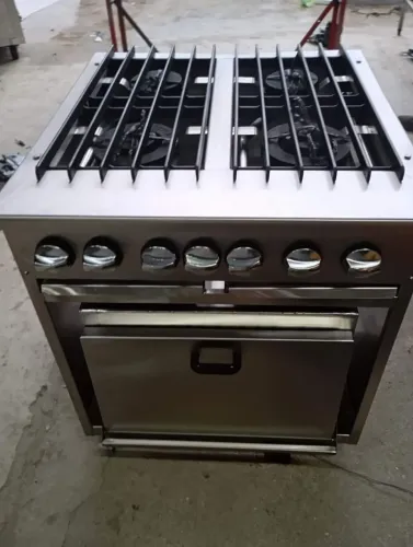 Fogão Industrial De 4 Bocas com Forno l