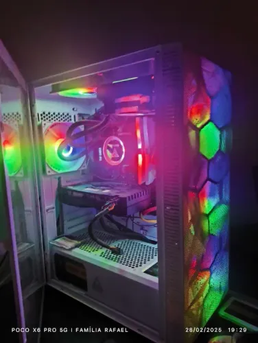 PC Gamer RGB com Gabinete Iluminado