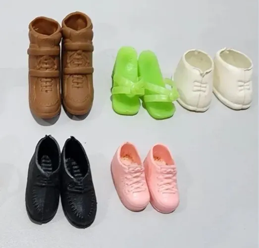 Kit 5 pares Sapatos para Bonecas - Diversos Modelos e tamanhos