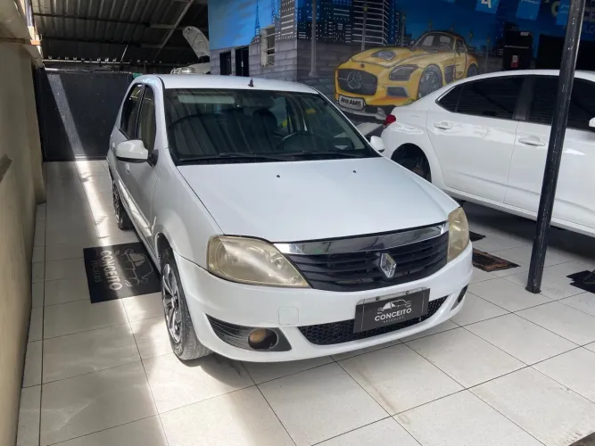 RENAULT - LOGAN 2013 1.0 completo
