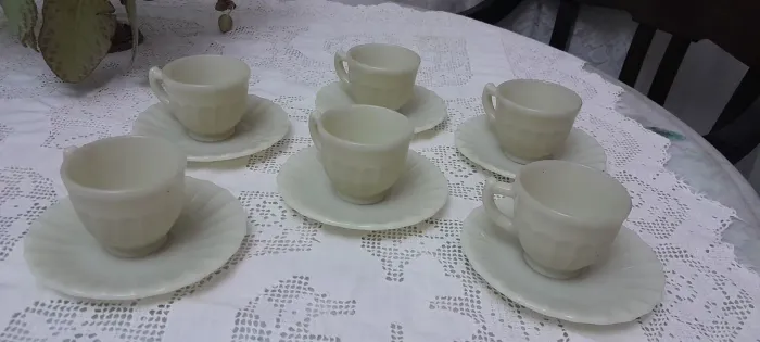 JOGO DE XÍCARA E PIRES COLOREX 