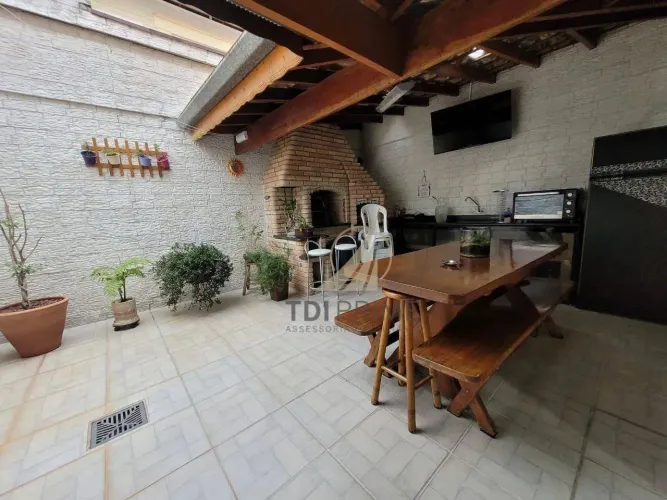 Sobrado em condoniminio fechado com 3 dormitórios à venda, 167 m² por R$ 1.650.000 - Jardi