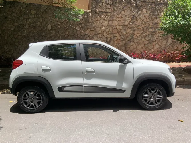 Renault Kwid Intense 1.0 Flex 12V 5P Mec. 2019