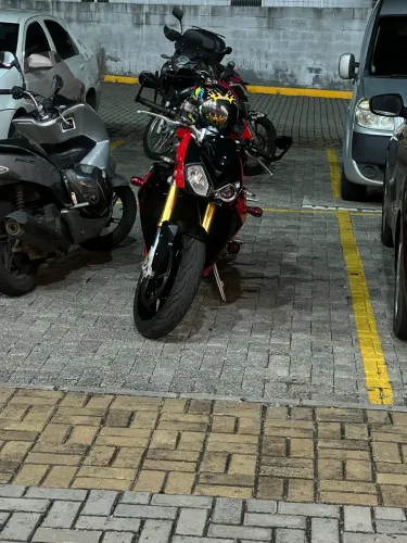 Moto BMW S1000R 2016