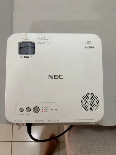 Projetor NEC (Datashow)