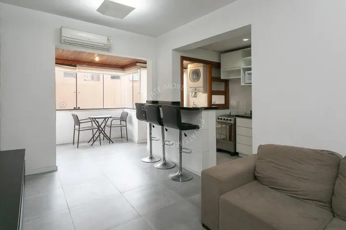 Apartamento mobiliado para alugar no Mont Serrat de 2 quartos