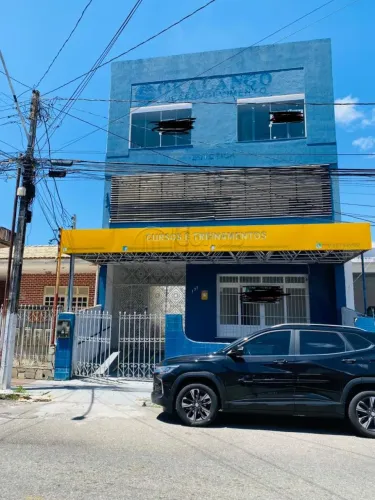 Prédio comercial à venda no bairro São José