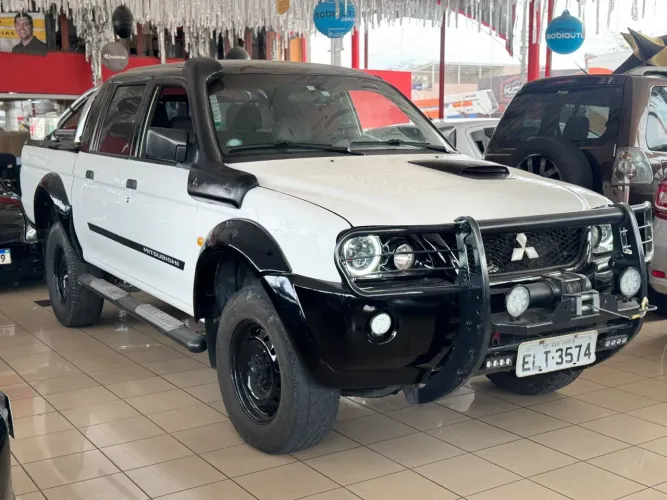 Mitsubishi L200 L 2.5 4X4 CD Turbo Diesel 2010