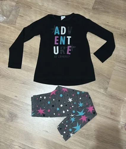 ROUPAS PARA FRIO MENINAS TAMANHO 8 NÃO É PARA BRECHÓ É VENDACADA UMA TEM SEU PREÇO
