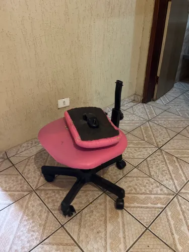 Cadeira giratória DOAÇÃO