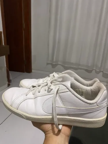 Tênis Nike Court royale 2