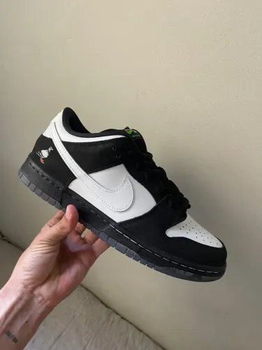 Nike Dunk SB Pigeon Panda 