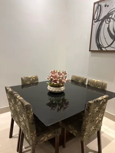 Vendo Mesa de jantar 1,40 x 1,40