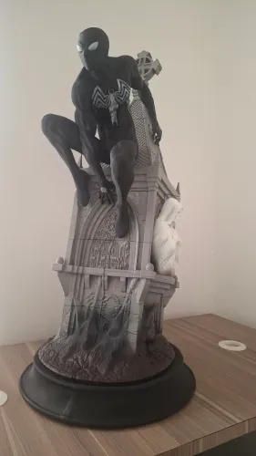 Estatua impressora 3d spiderman 60cm
