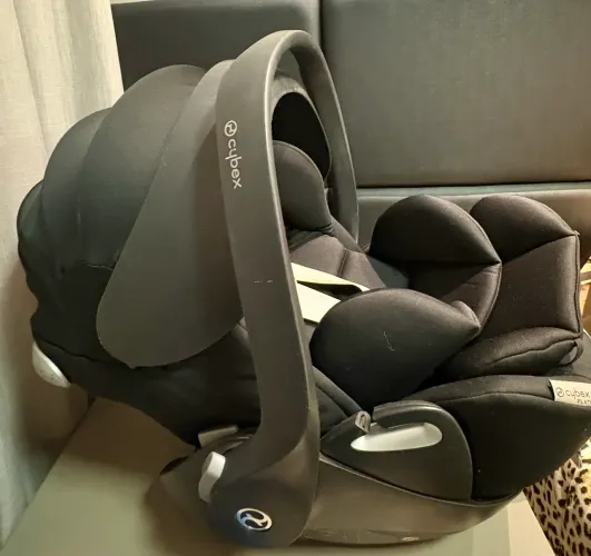 Bebê conforto cybex 