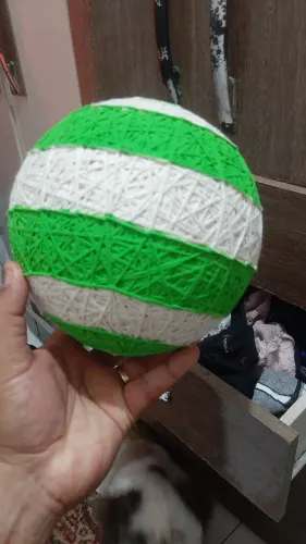 Bola de cordão ( só velha guarda vai saber )