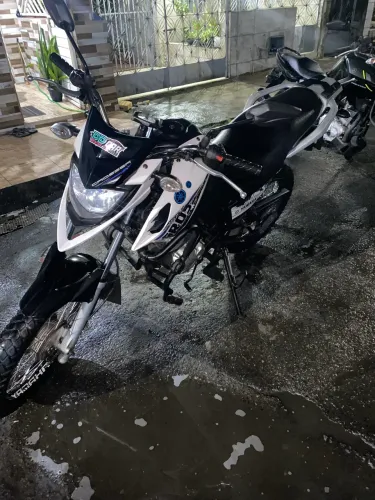Crosser Conservada 