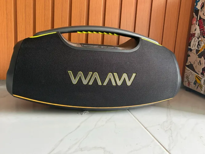 caixa de som WAAW Hyperboom