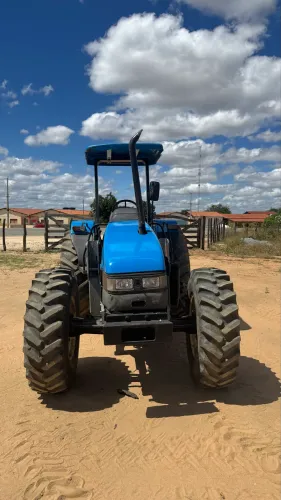 Trator new holland Tl 85 2014