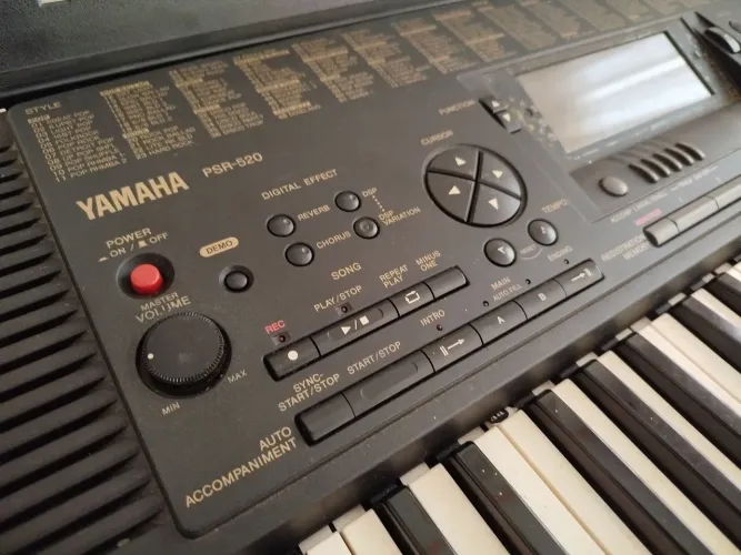 2 Teclados Yamaha