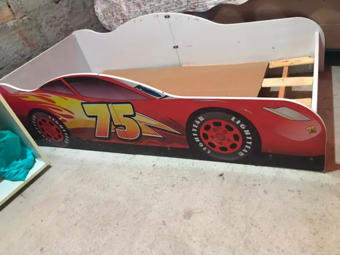 Vendo cama pra criança, comprei mais meu filho não se adaptou.