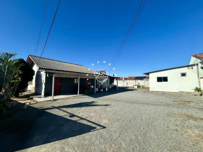 Casa com 3 Moradias à Venda na Fazenda Santo Antônio São José/SC - Viabilidade