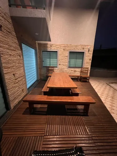 Mesa 290x90cm + banquetas+cadeiras madeira maciça