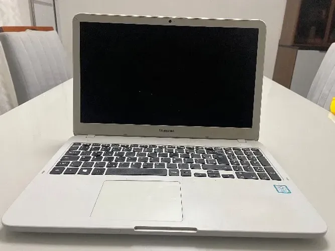 Notebook Samsung i5 - NP350XAA
