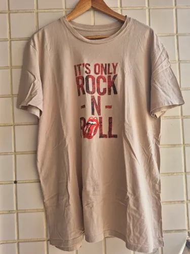 Camisa bege Rolling stones G